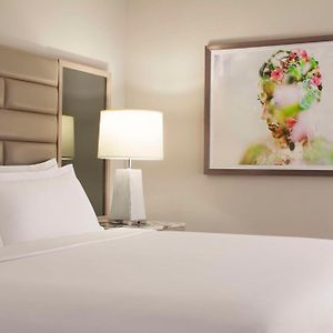 Deluxe Zimmer mit Kingsize-Bett